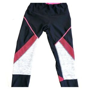 Woman’s small leggings